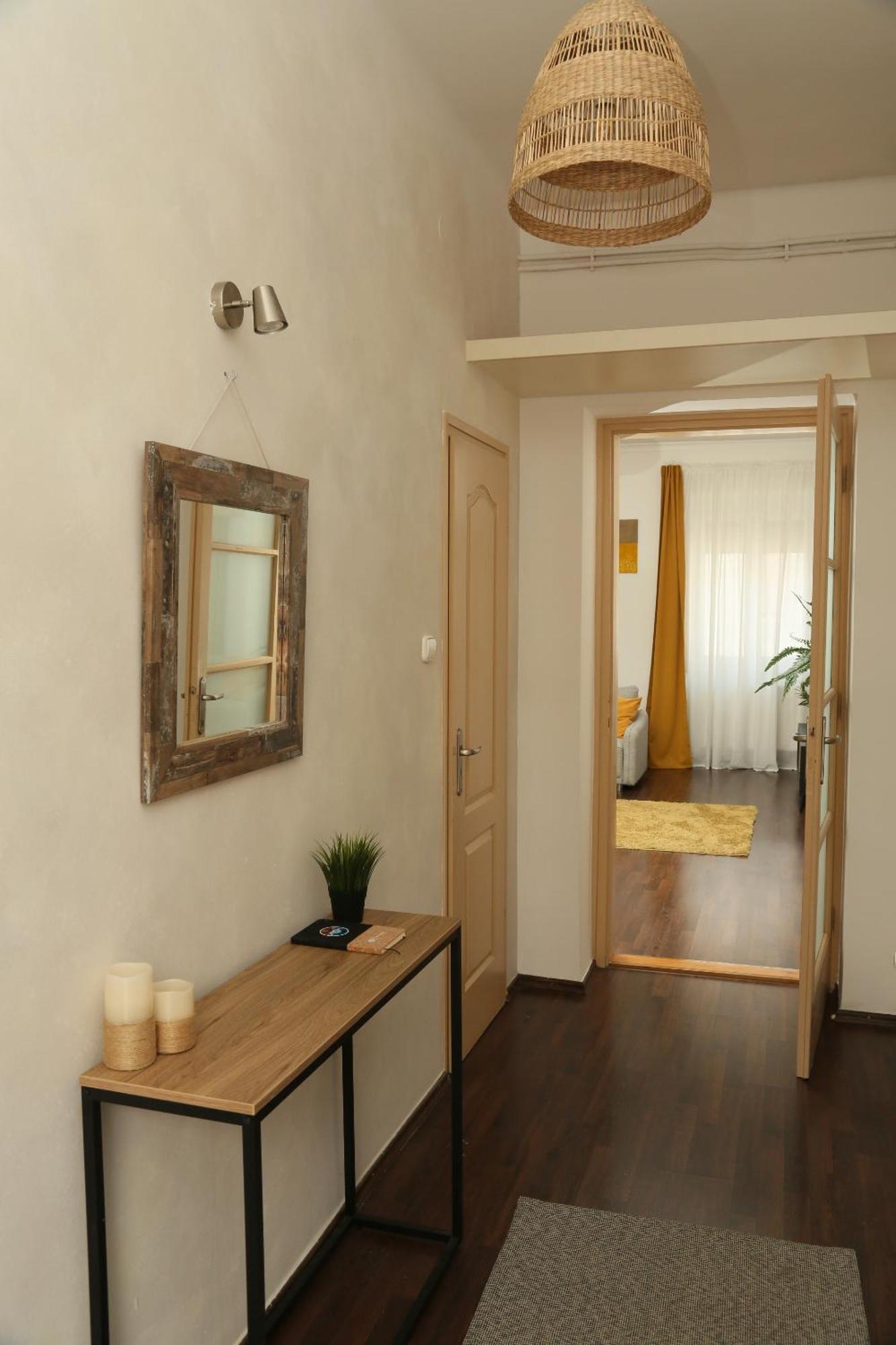 Apartment Enc Downtown *