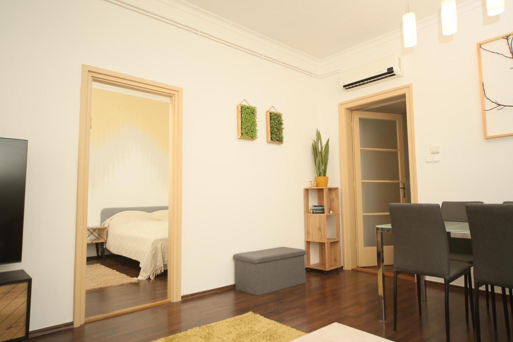 Enc Downtown Apartment